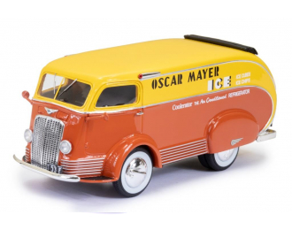 International D-300 Oscar Mayer ice delivery van (open rear door) - 1938