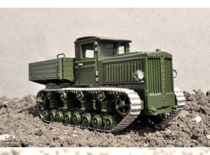 "Коминтерн" артиллерийский тягач, зеленый / черный