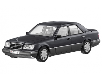 MERCEDES-BENZ E320 W124, black met