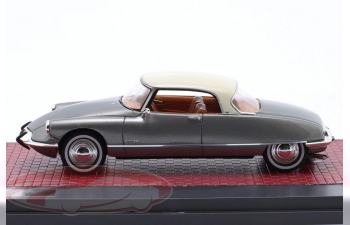 CITROEN DS21 Grand Palais Coupé (1967), silver-grey metallic