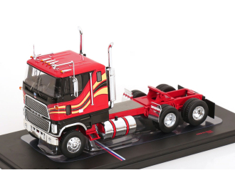 FORD CL 9000 Tractor Truck 3-Assi (1976), red