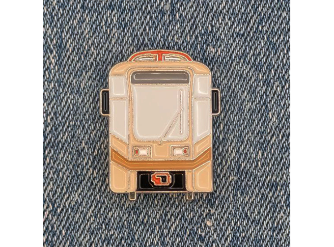 Значок "КТМ-19", бежевый