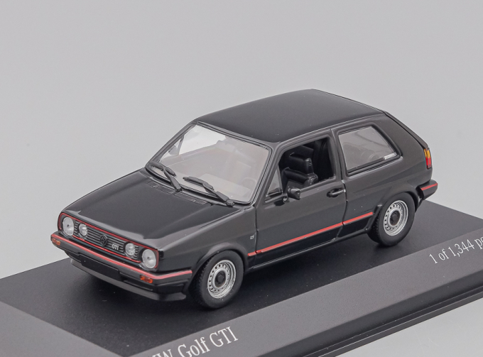 VOLKSWAGEN GOLF GTI – 1985 – BLACK L.E. 1344 pcs. časopis s modelem