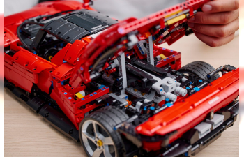 FERRARI Lego Technic - Daytona Sp3 2022 - 3778 Pezzi - 3778 Pieces, Red