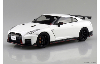Сборная модель Nissan GT-R R35 Nismo (2017) Brilliant White Pearl