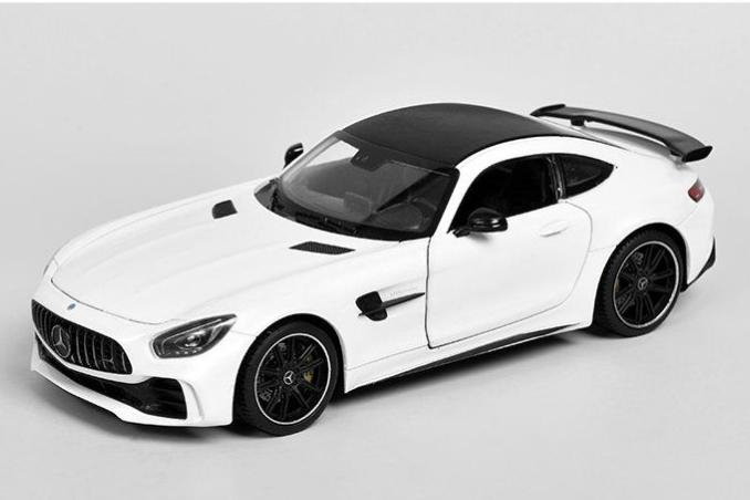 MERCEDES-BENZ AMG GT R (C190), white
