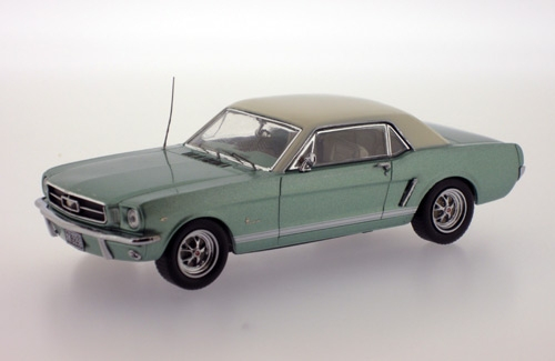 FORD MUSTANG 1965, Metallic Green/White