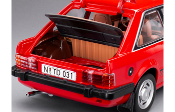 FORD Escort Mark III Ghia (1983), sunburst red 
