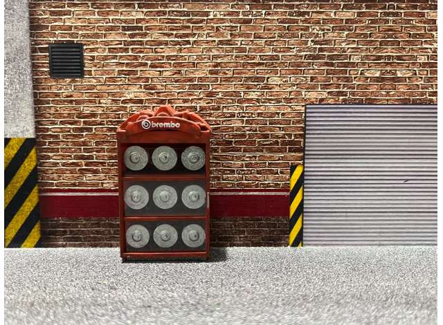 Шкаф-полка с тормозными дисками, красный