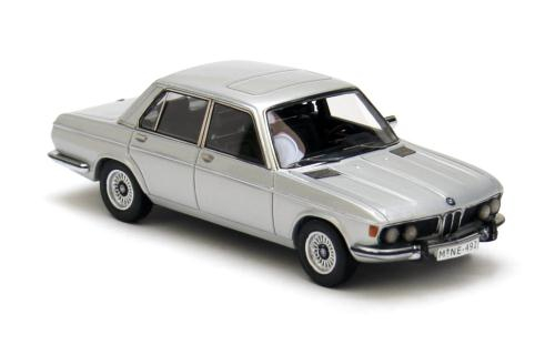 BMW 3.0i E3 Berline (1975), silver metallic