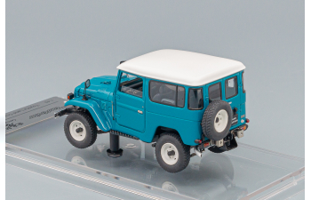 TOYOTA Land Cruiser 40 Series, rustic green / white roof