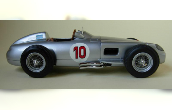 MERCEDES-BENZ W196 No 10 World Champion, Fangio (1954)