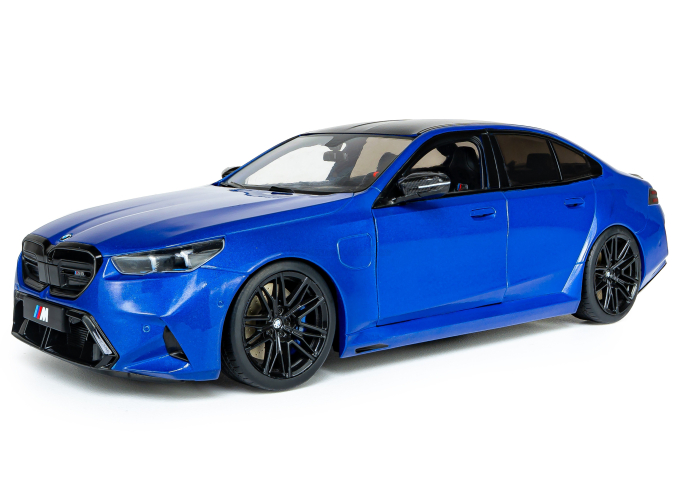 BMW M5 (G90) sedan (2025), blue