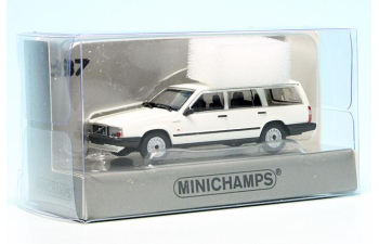 VOLVO 740 GL Break (1986), white