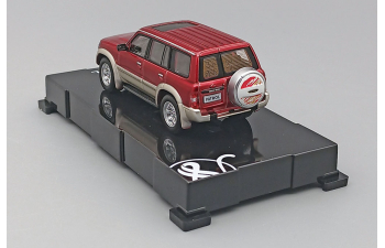 NISSAN Patrol Y61 (1997), red / white gold
