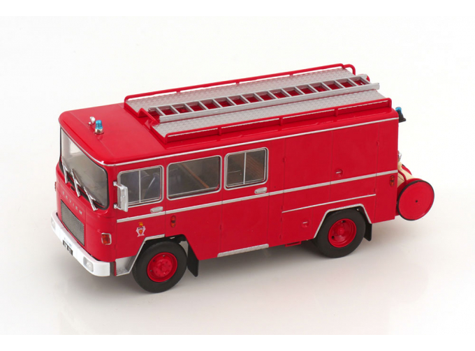 SAVIEM SM7 fire engine, red