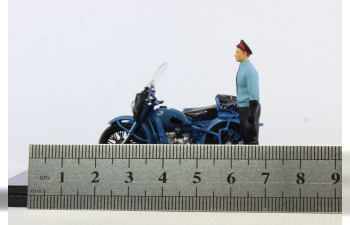 М-61 и автоинспектор (композиция)