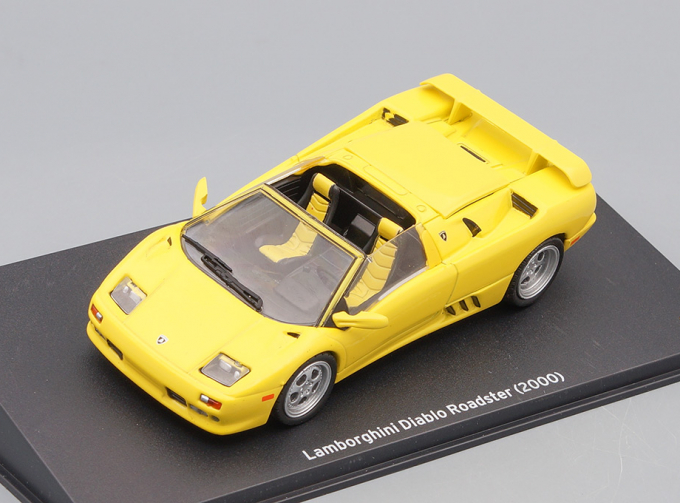 LAMBORGHINI Diablo Roadster 2000, yellow