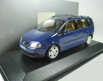 VOLKSWAGEN Touran (2003), blue