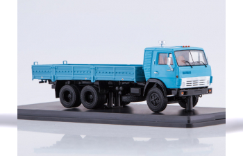 Камский грузовик 53212 бортовой, голубой