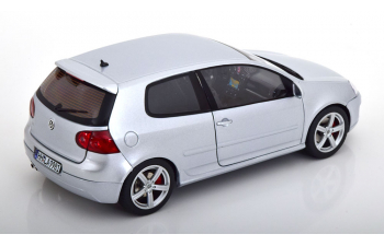 VOLKSWAGEN Golf 5 GTI Pirelli (2007), silver