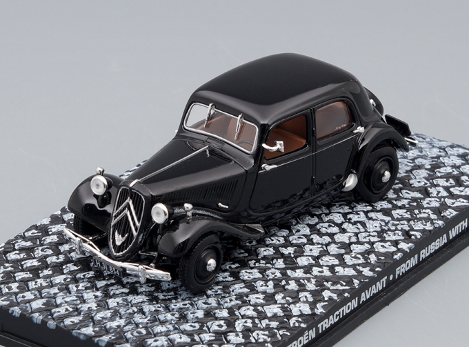 CITROËN Traction Avant Légère54 Bond 007 From Russia with love, black