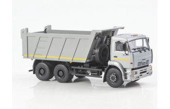 Камский грузовик 6520 самосвал, серый