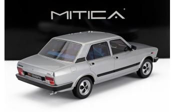 FIAT 132 2000ie (1979), silver