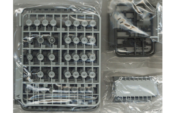 Сборная модель танк Tiger I (первая версия)