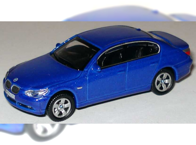 BMW 5er, blue