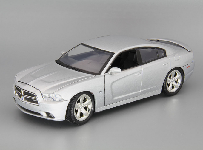 DODGE Charger R/T (2011), silver