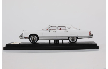 LINCOLN Continental Town Car (1979), white