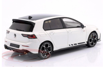 VOLKSWAGEN Golf VIII GTi Clubsport (2024), white