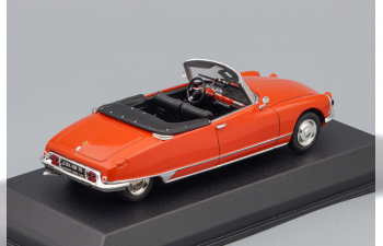 CITROËN DS19 Cabriolet 1965, corail red