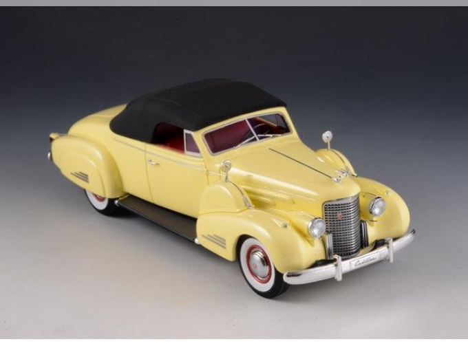 CADILLAC V16 Convertible Coupe (закрытый) 1938 Yellow