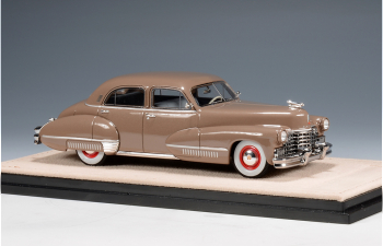 CADILLAC Sixty Special 1942 Pawnee Beige