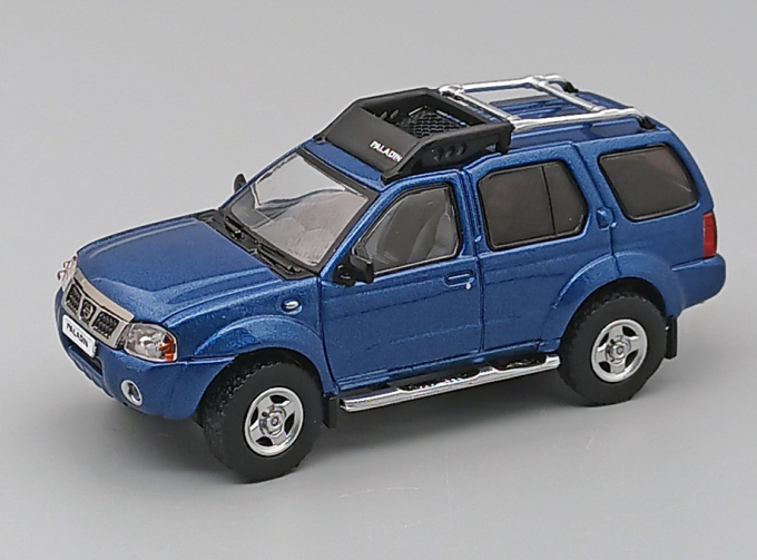 NISSAN Paladin (2003), blue