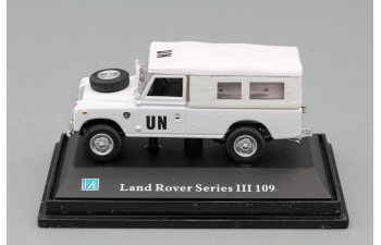 Land Rover Serie III 109, white