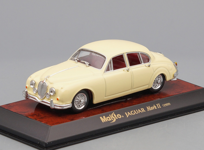 JAGUAR Mark II, beige