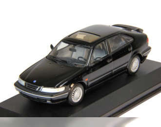 SAAB 900 Saloon (1995), black