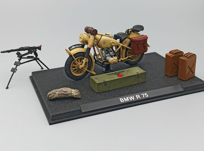 BMW R75 - MG42 and Accessories, desert sand