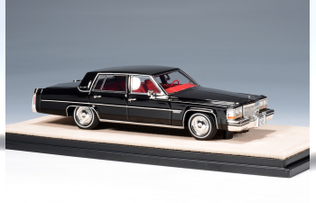 CADILLAC Sedan Deville (1983), Black