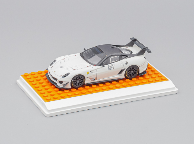 Подиум белый + LEGO оранжевый