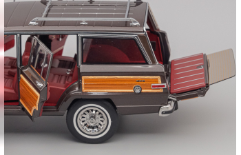 JEEP Grand Wagoneer, brown