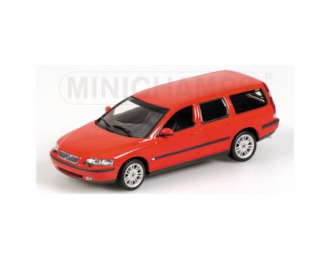 VOLVO V70, red