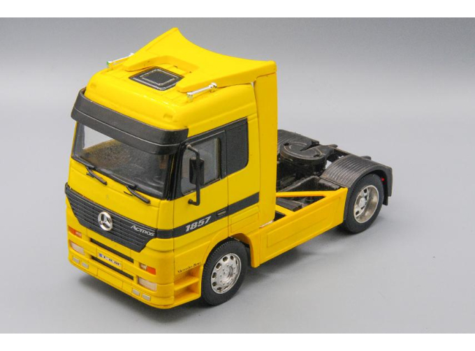 MERCEDES-BENZ Actros 1857 седельный тягач, yellow