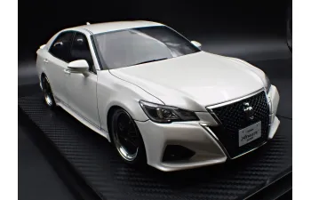 TOYOTA Crown Athlete S (GRS214), pearl white