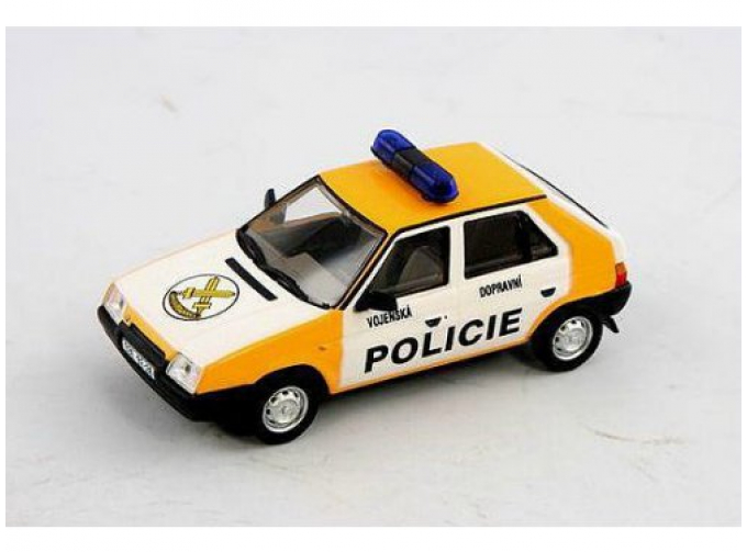 SKODA Favorit Military Traffic Police (1992), white / yellow