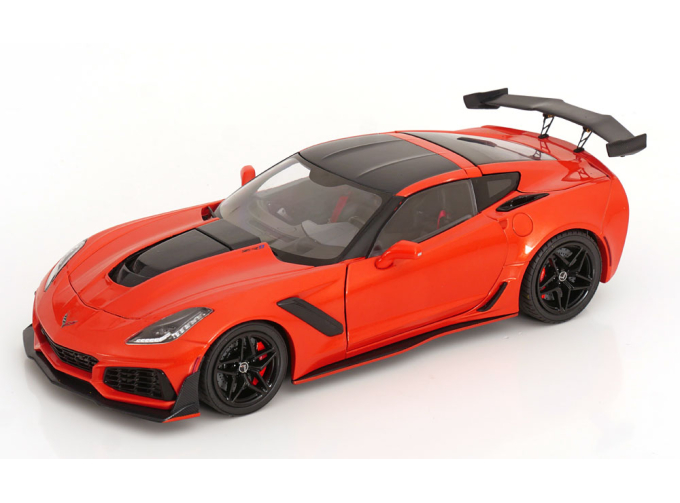 CHEVROLET Corvette C7 ZR1 (2019), orange-metallic flat black