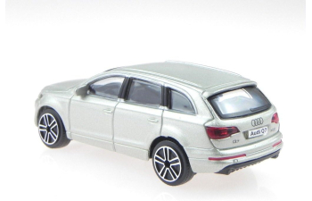 AUDI Q7 (2011), golden
